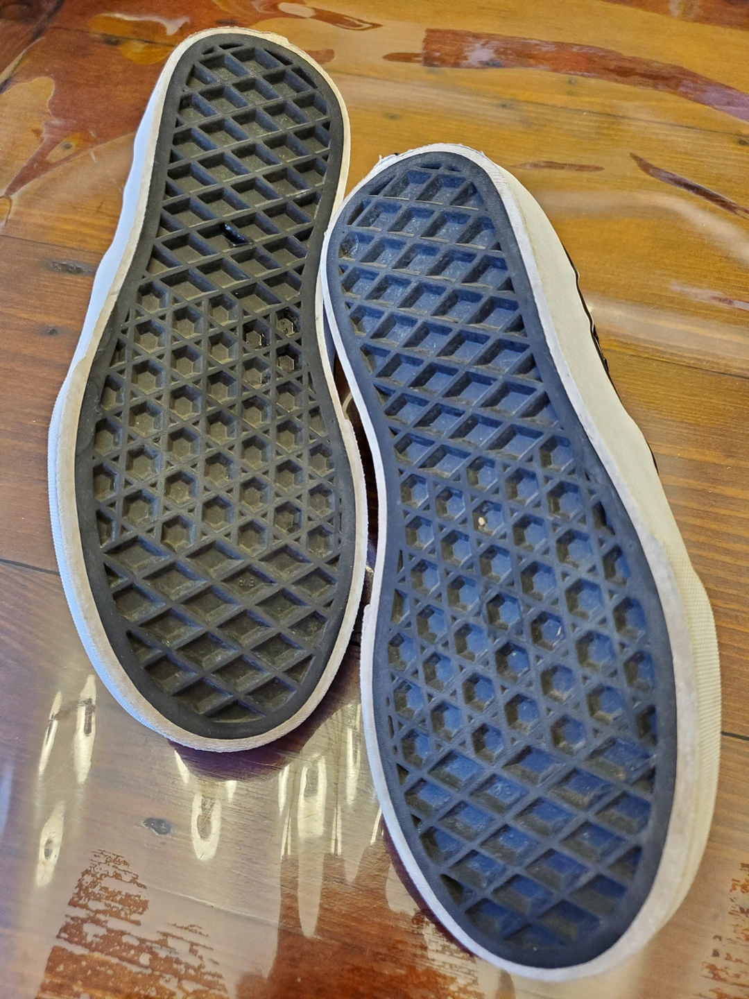 Boys Vans Shoes Youth Size 1 - photo 5