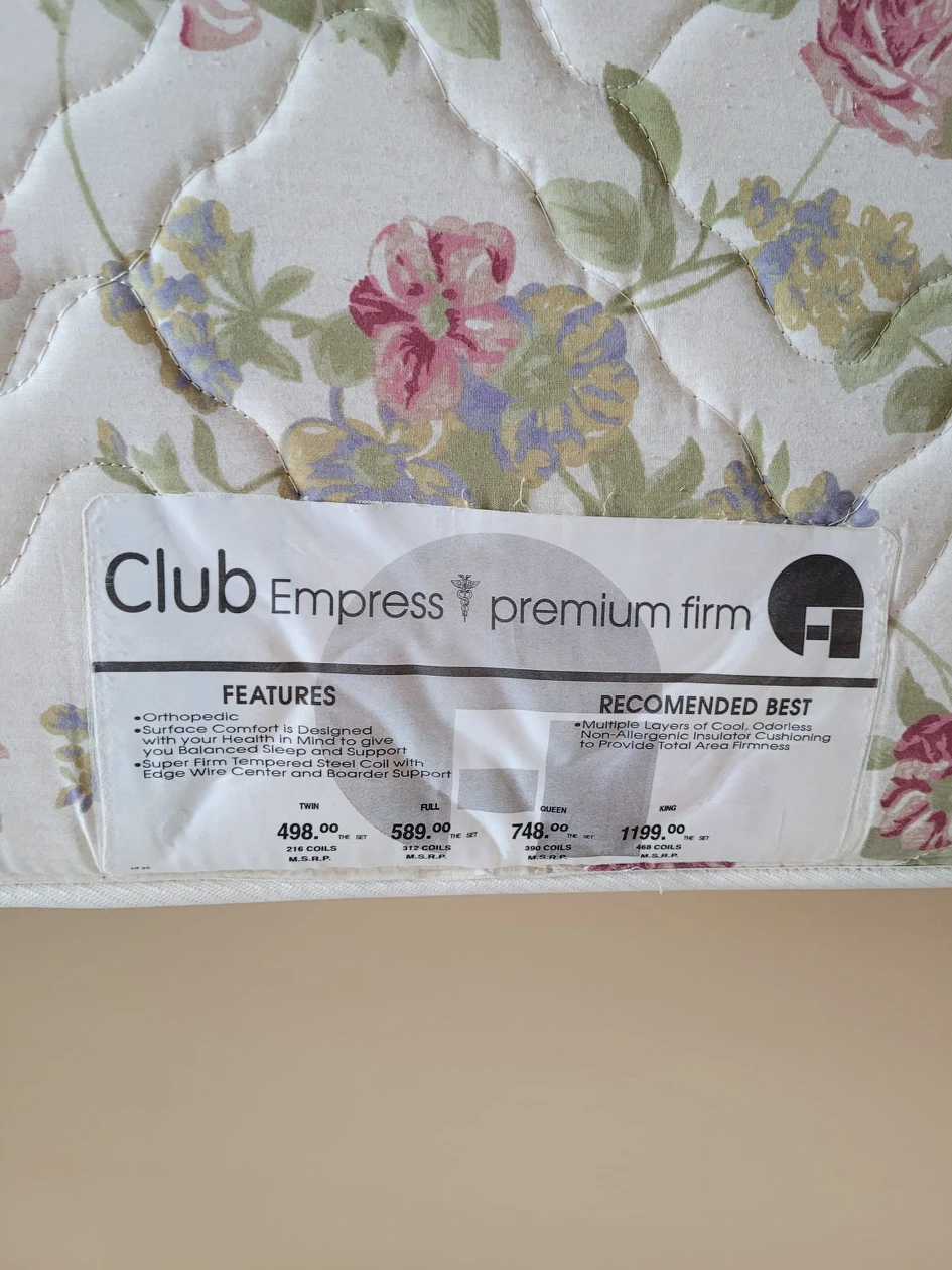 Queen size spring mattress with matching bed box for sale