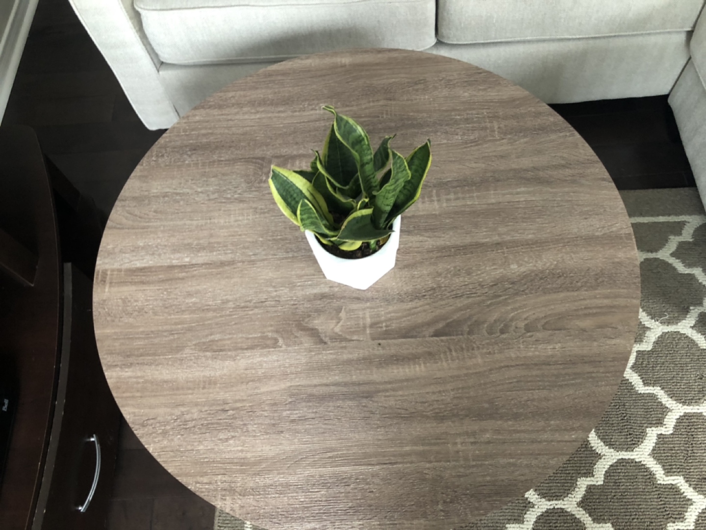 Gray round coffee table - photo 3