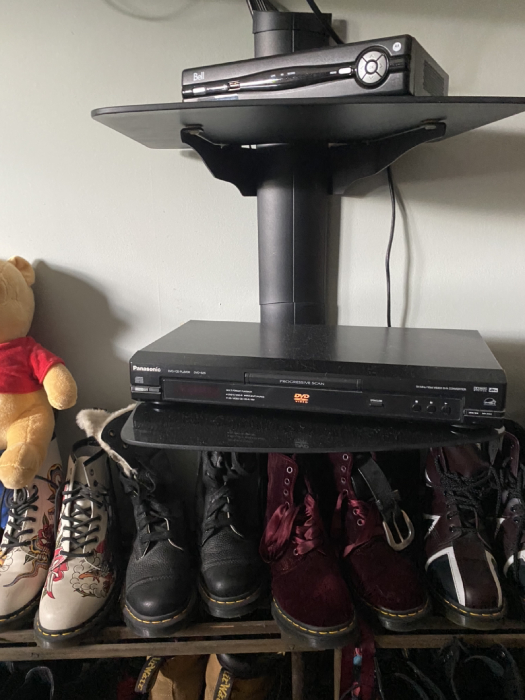 Dual wall mounted media shelf - photo 3