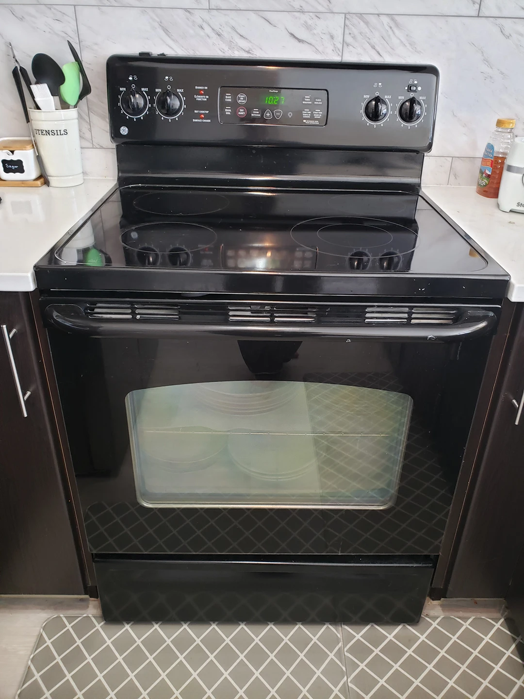 30" Wide Electric Range