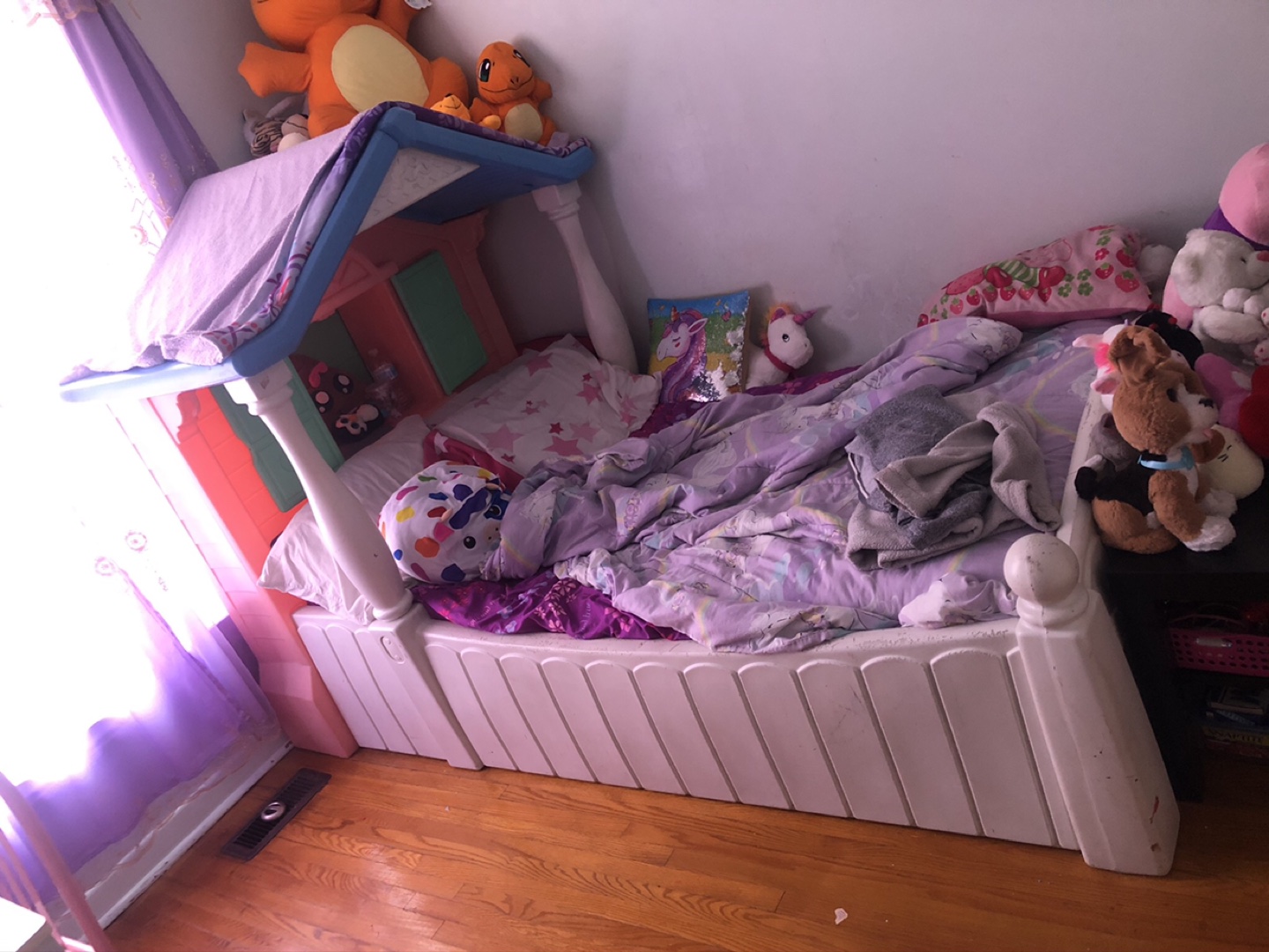 Girl cottage bed  image indicator(4)