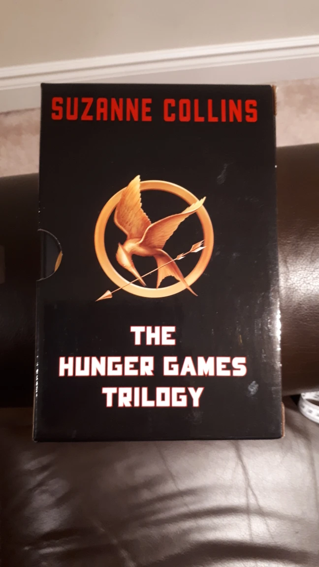 Hunger Games Trilogy - photo 2