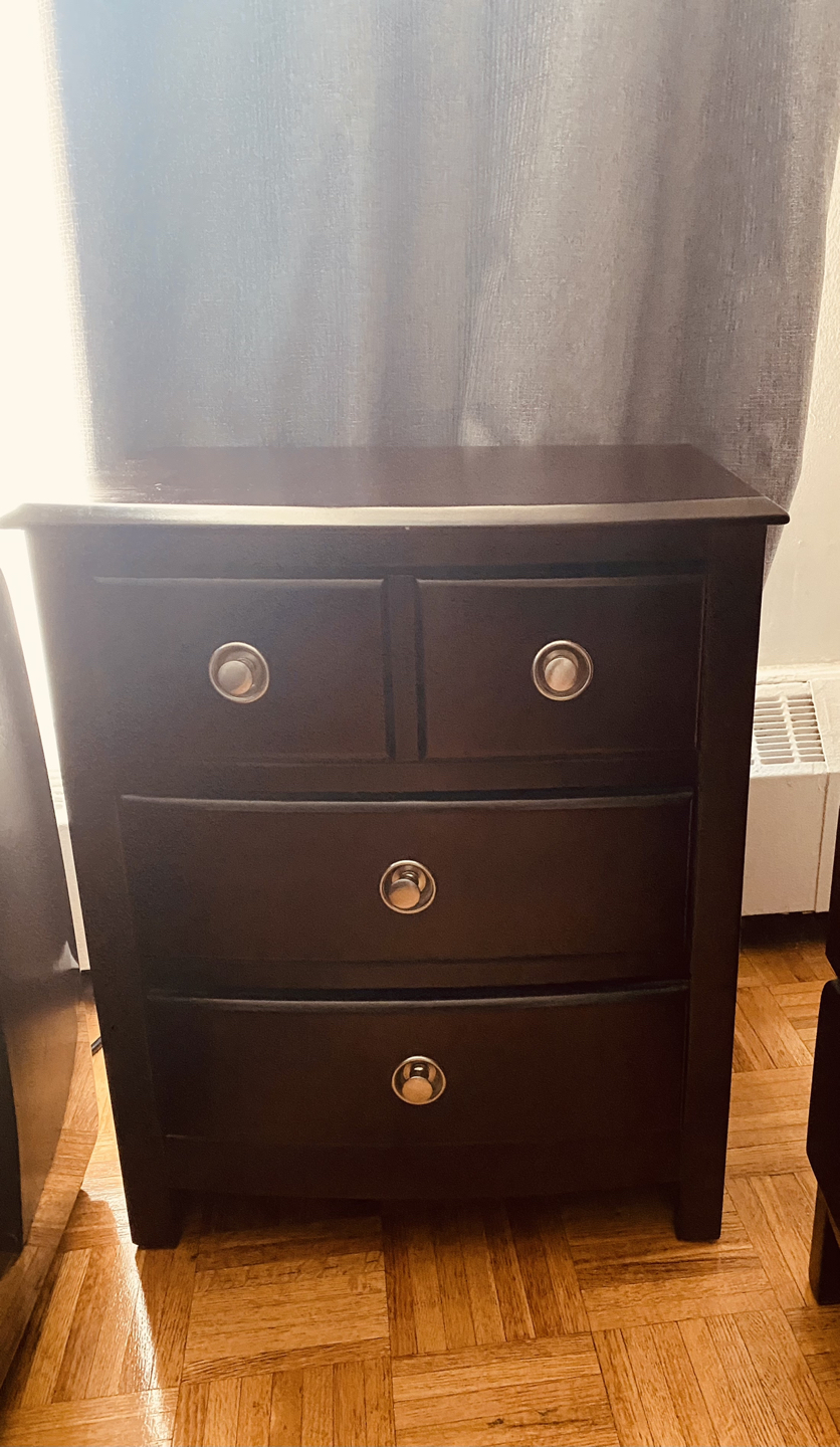 Night stand 