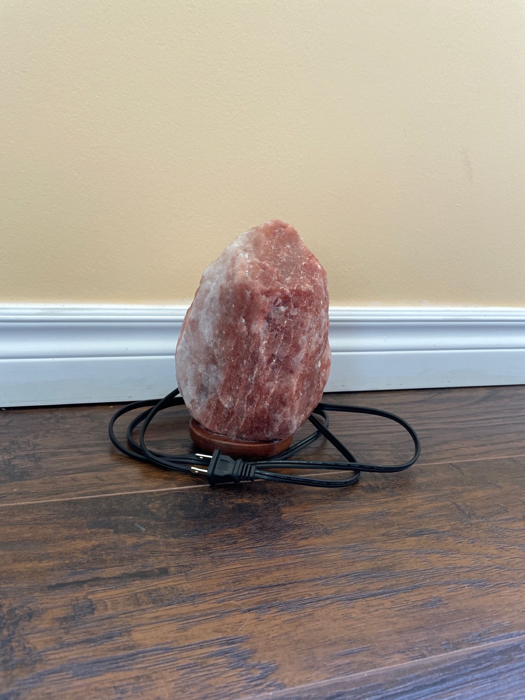 Himalayan salt lamp