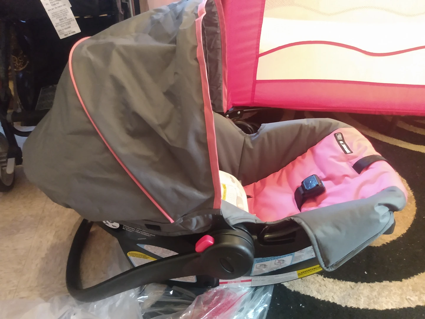 MATCHING GRACO CARSEAT AND STROLLER SET - photo 5