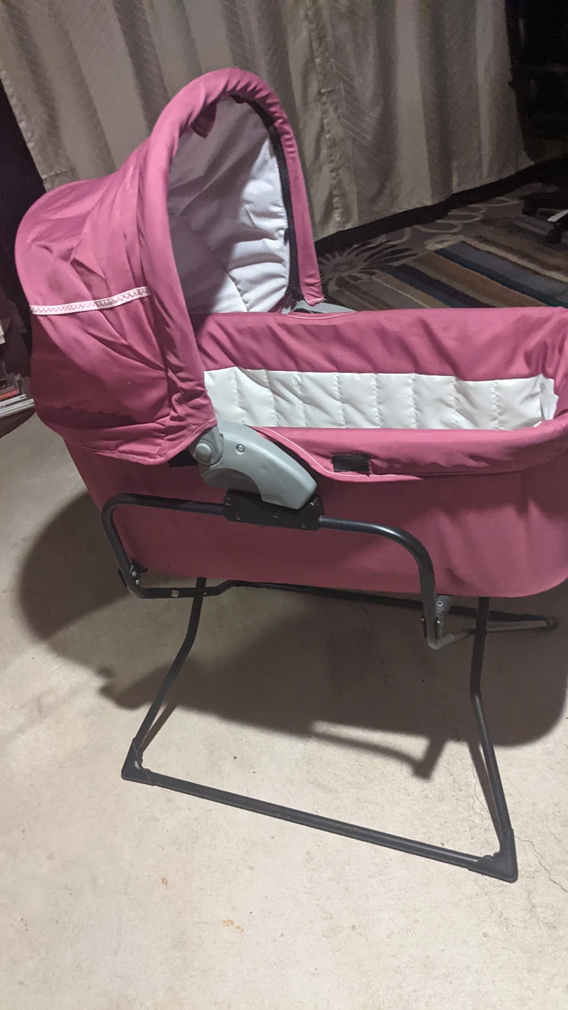 Portable Bassinet - photo 3