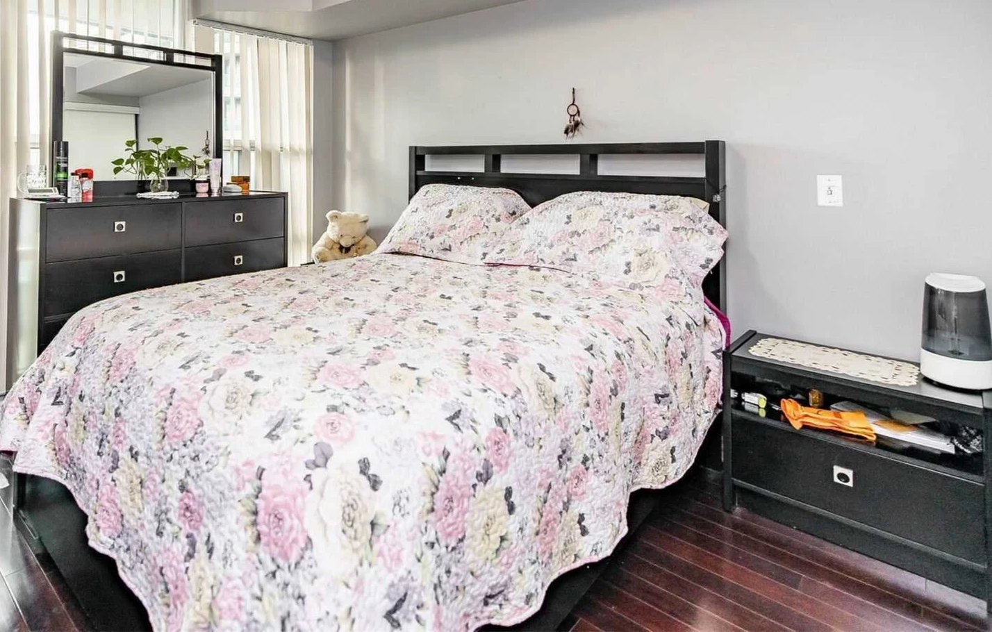 Queen Size bedroom set