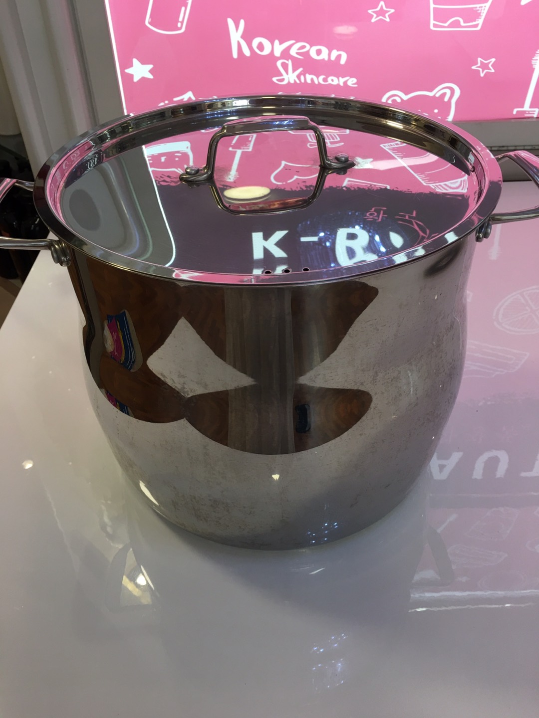 Very Big stainless steel cooking pot thumbnail