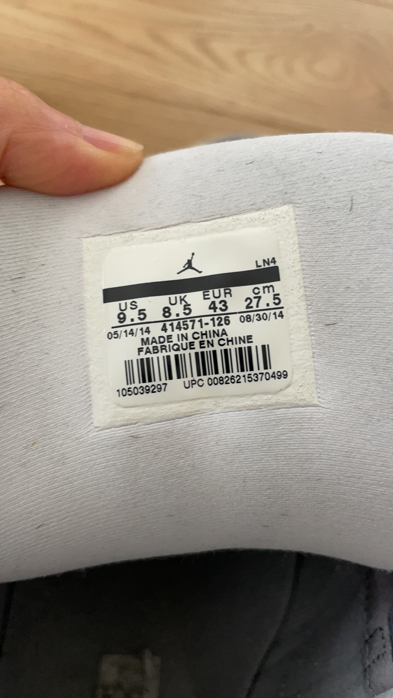 Nike Air Jordan 13 Grey Toe - Men’s size 9.5 - photo 4