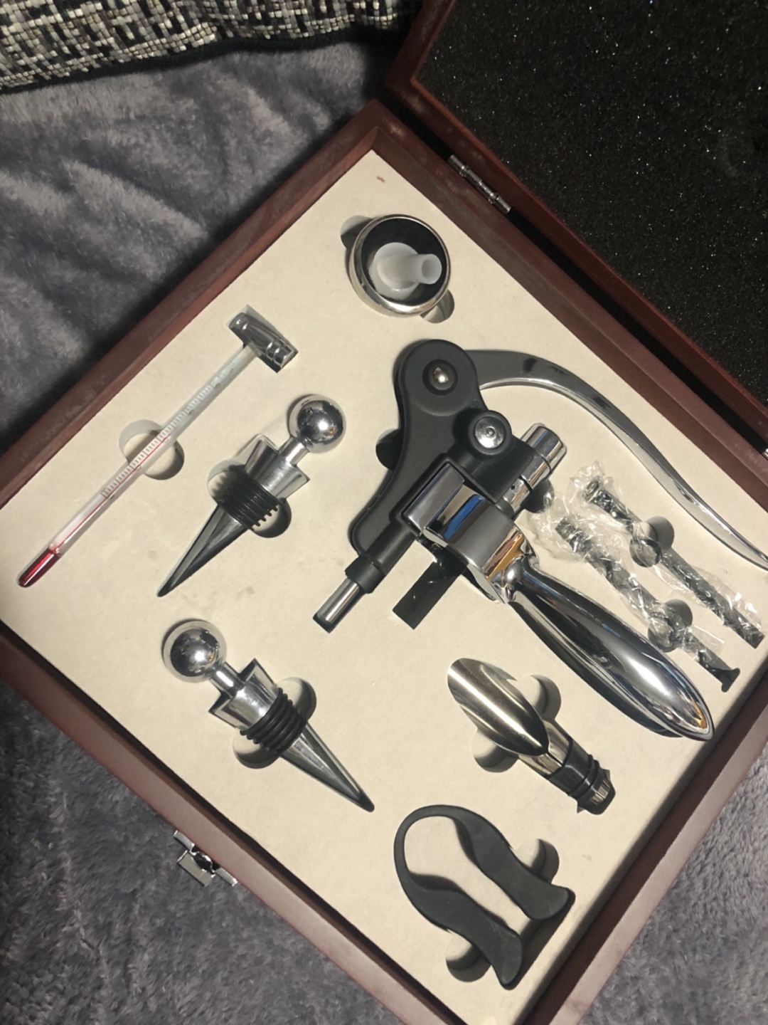 Wine Accessory Set New $15. PickUp: Eglinton-My.Pleasant 