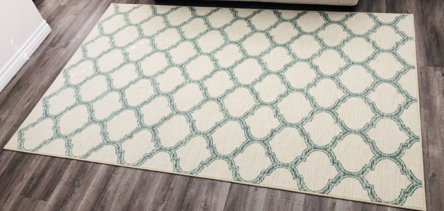 Area rug