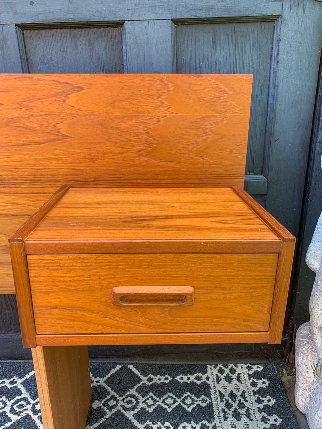 MCM Teak Headboard with Floating Nightstands (Double) - photo 4