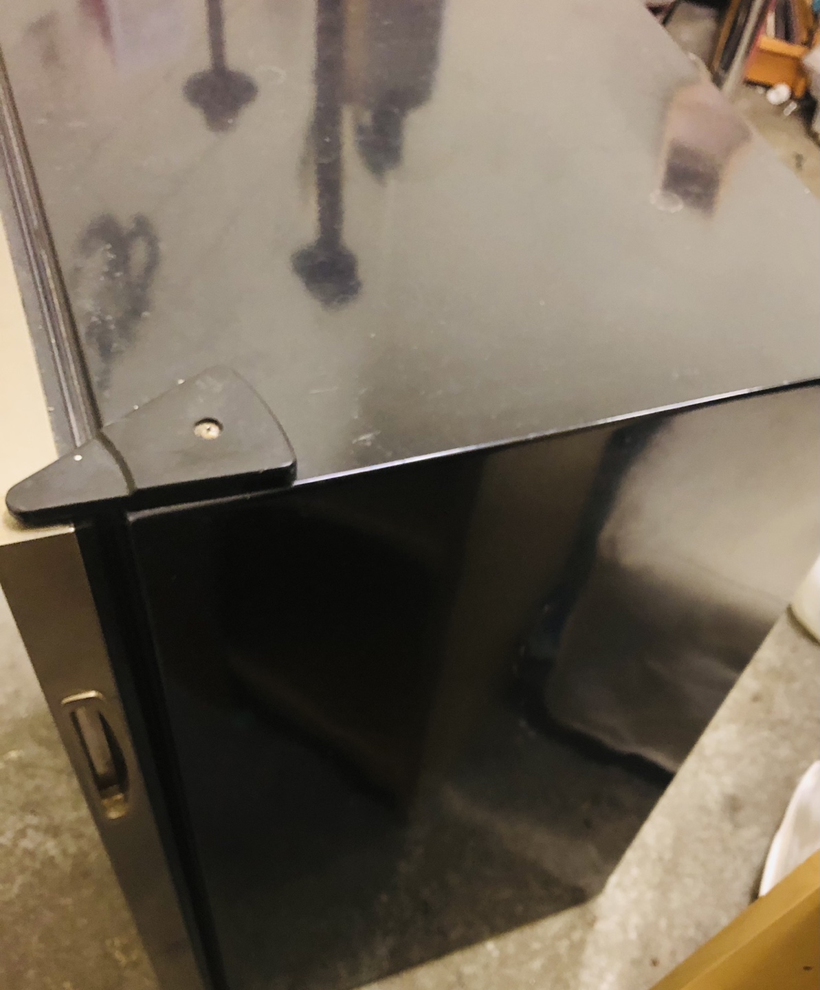 Danby Beverage Refridgerator - photo 3