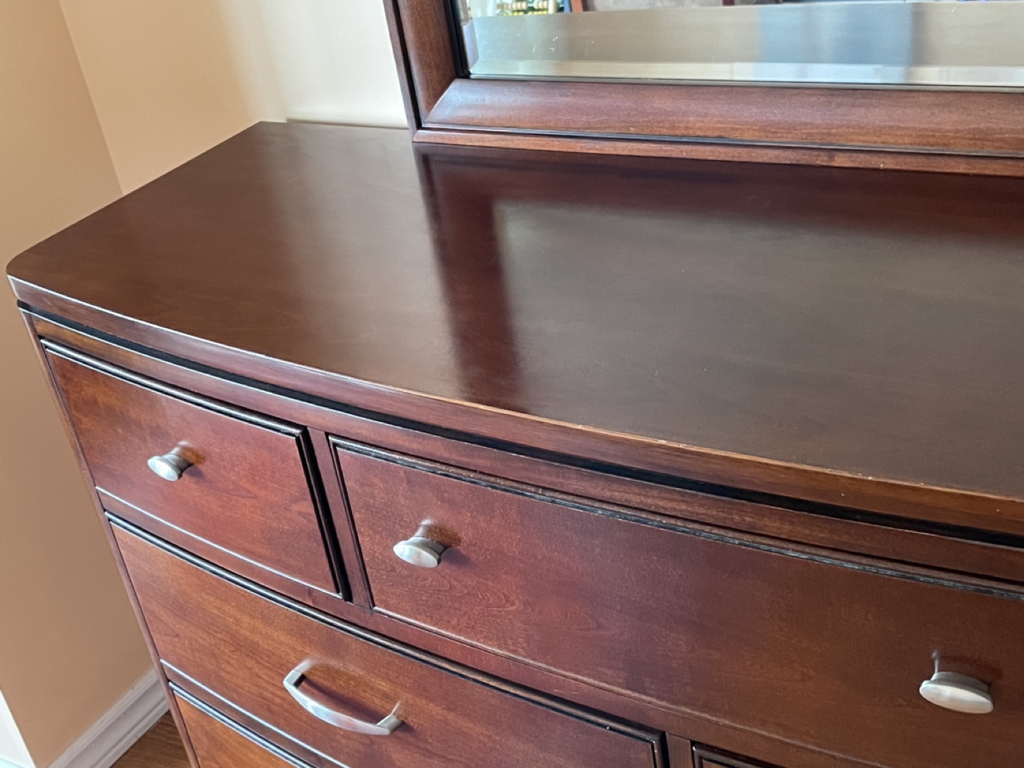 Dresser with mirror  - photo 3