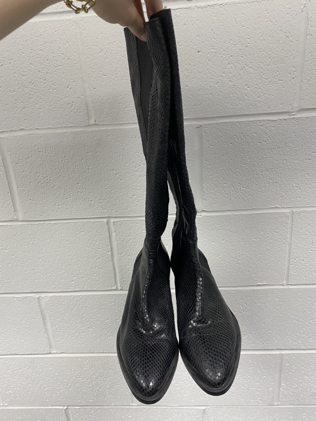 Zara boots  image indicator(2)