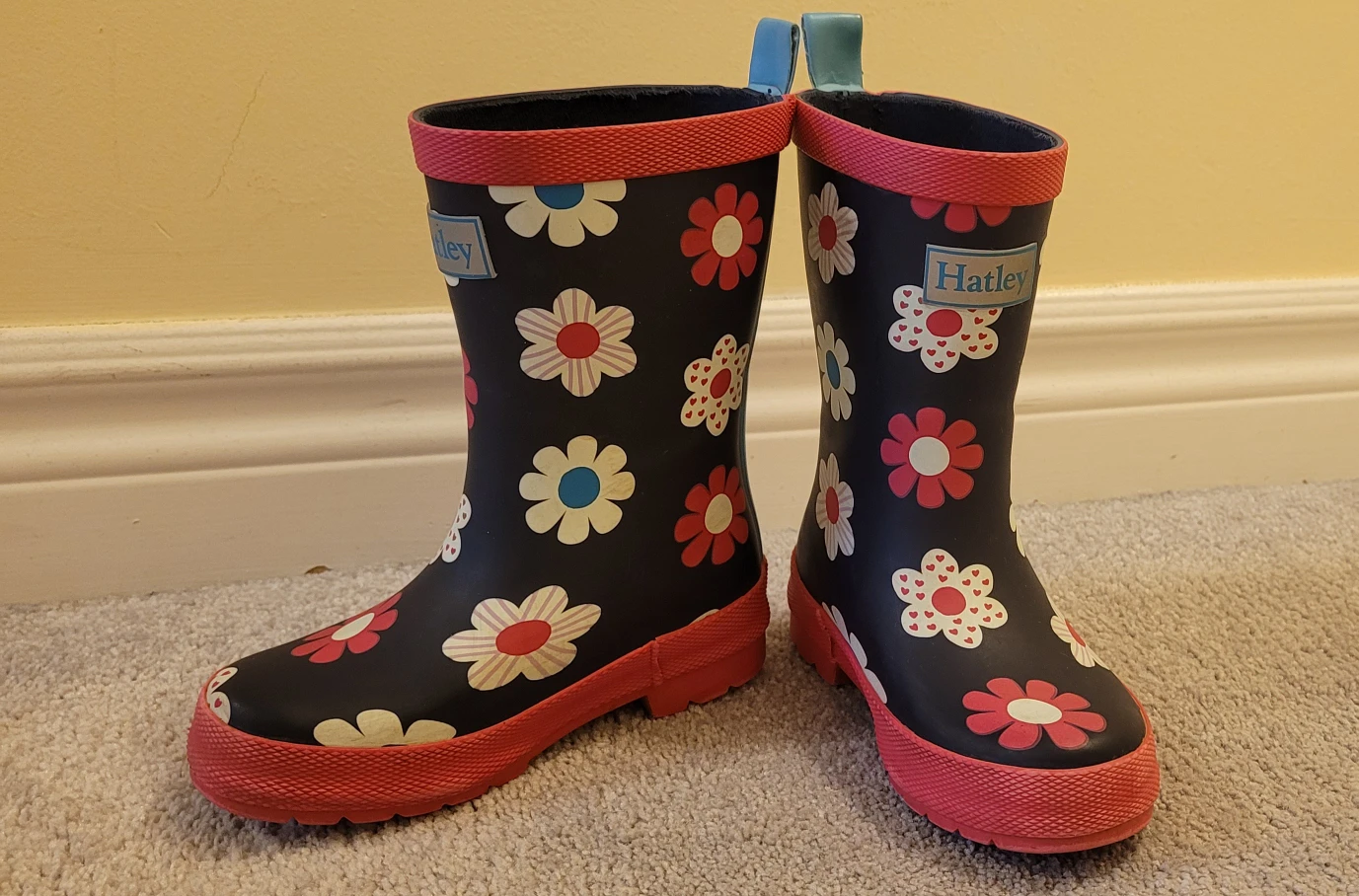 Hatley rain boots - size 8