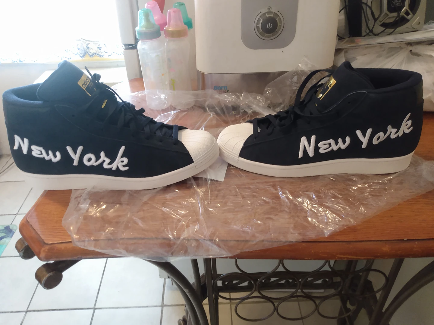 MEN'S ADIDAS SNEAKERS NEW YORK EDITION - photo 2