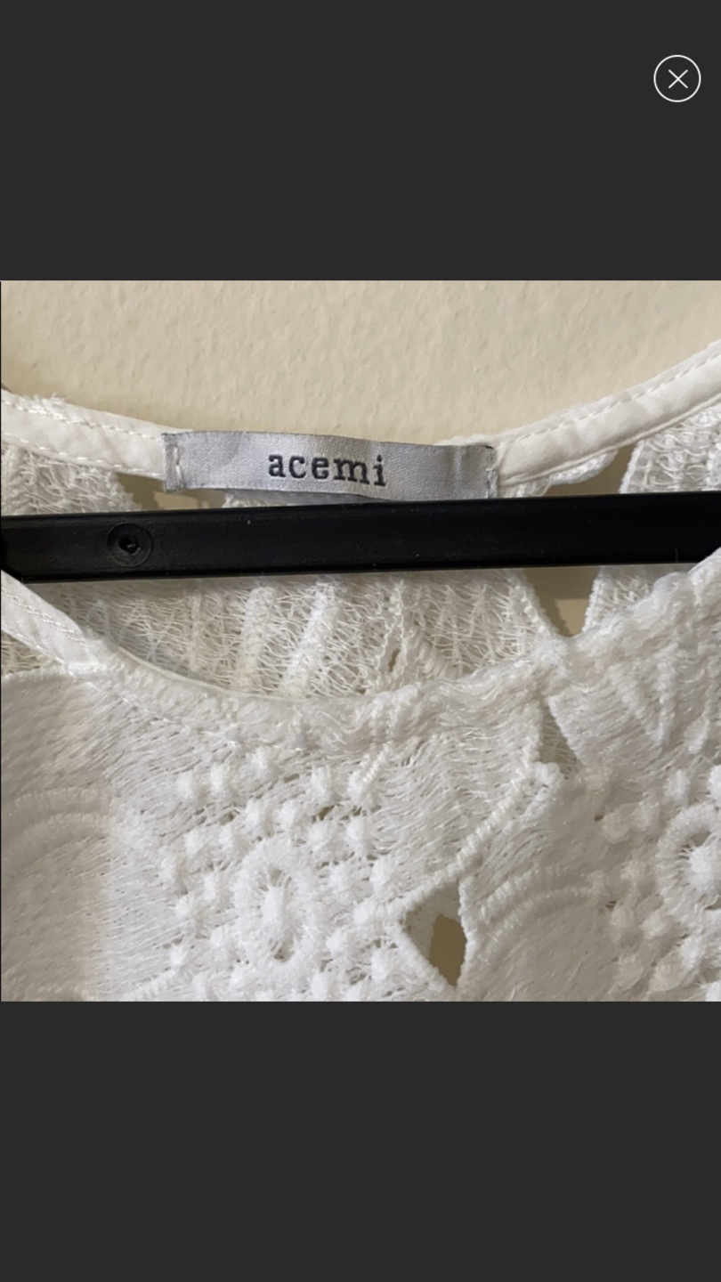 Like New Acemi floral lace top - Sz. S image indicator(3)
