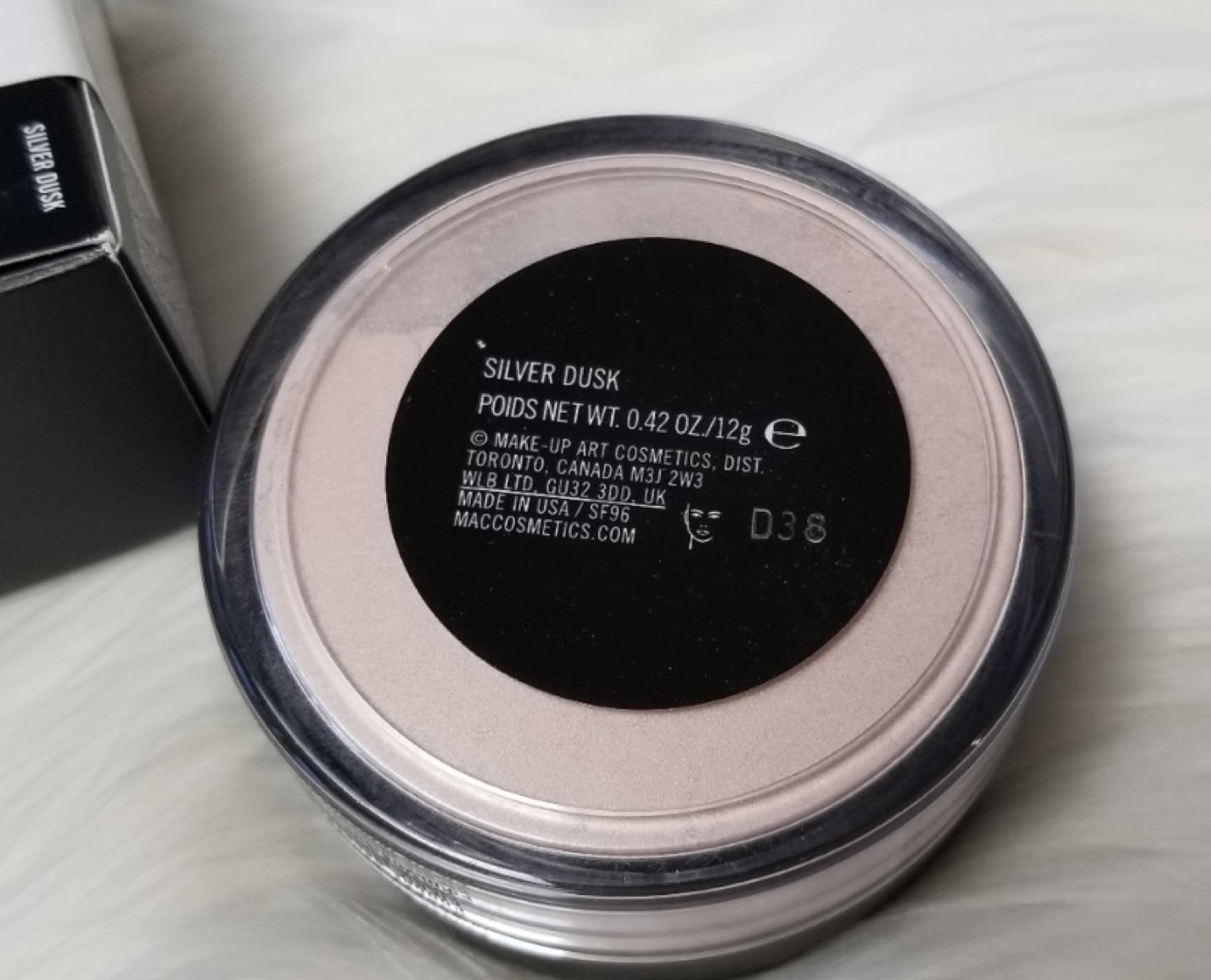 mac iridescent powder silver dusk - photo 3