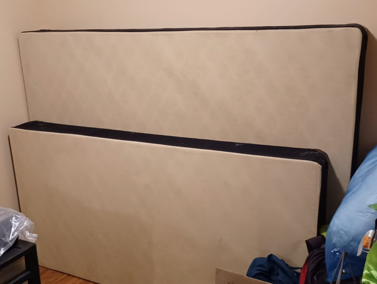 Queen and twin box springs for free