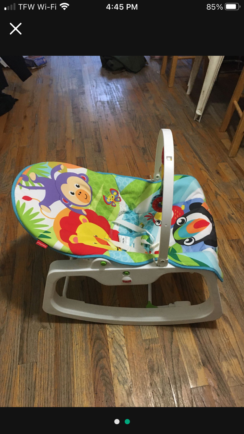 Graco pack n play & fisher price infant rocker chair  - photo 3