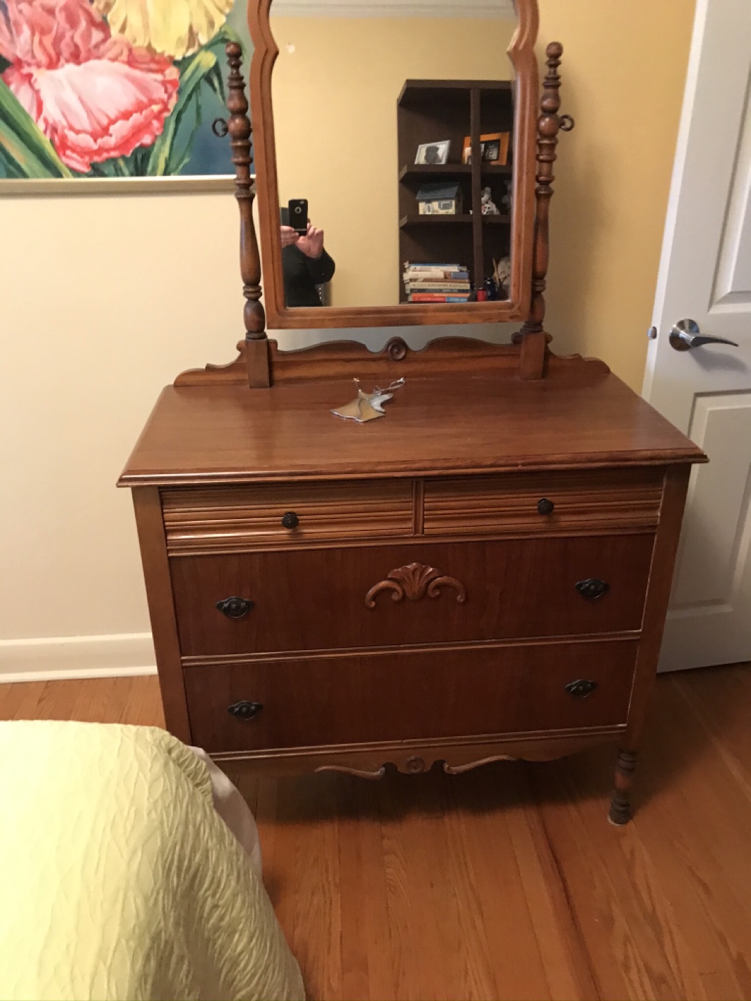 Antique dresser with mirror thumbnail