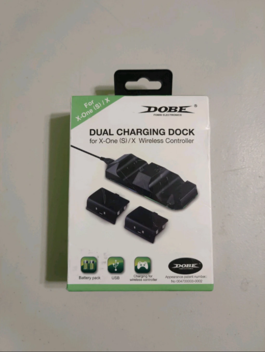 Dobe Dual Charging Dock for Xbox One (S)/X Wireless Controller thumbnail