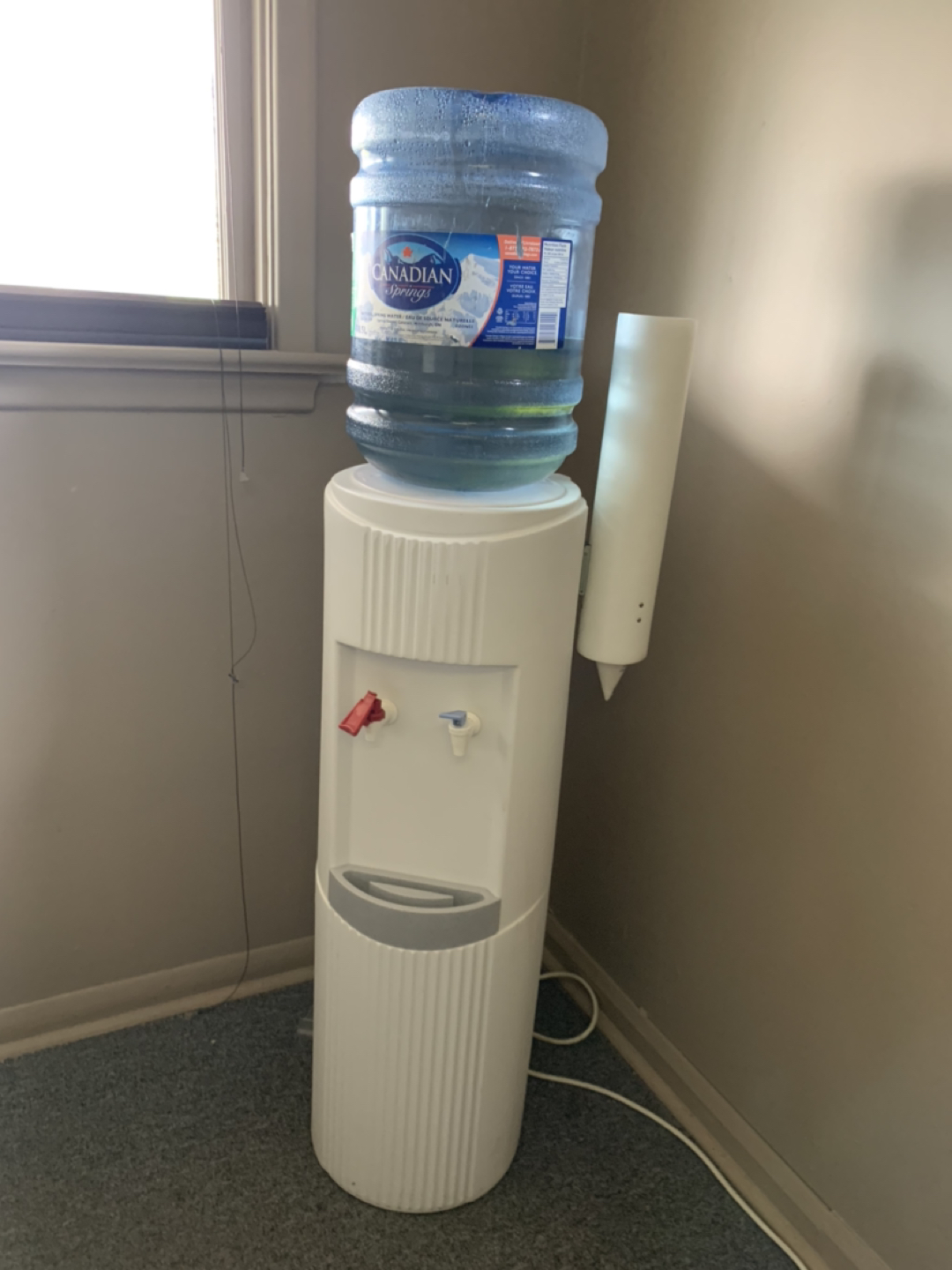Water dispenser  thumbnail