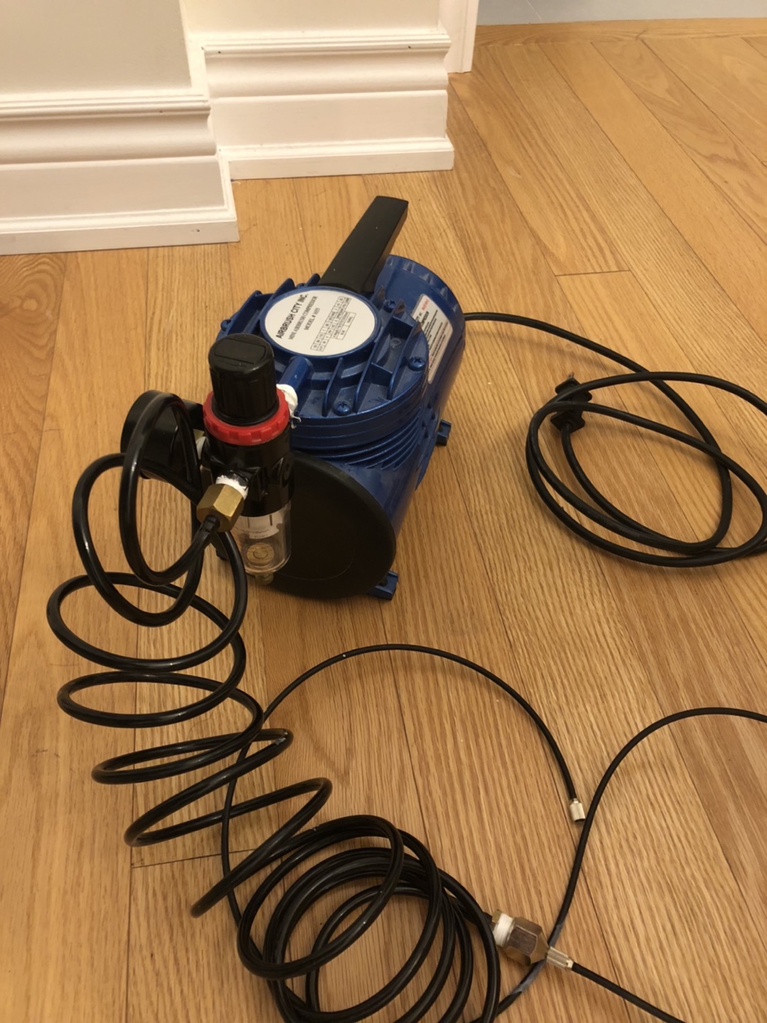 Airbrush compressor thumbnail