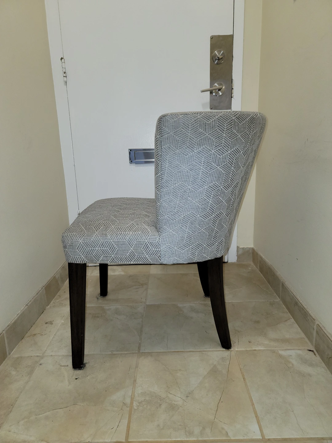 Accent chair image indicator(3)