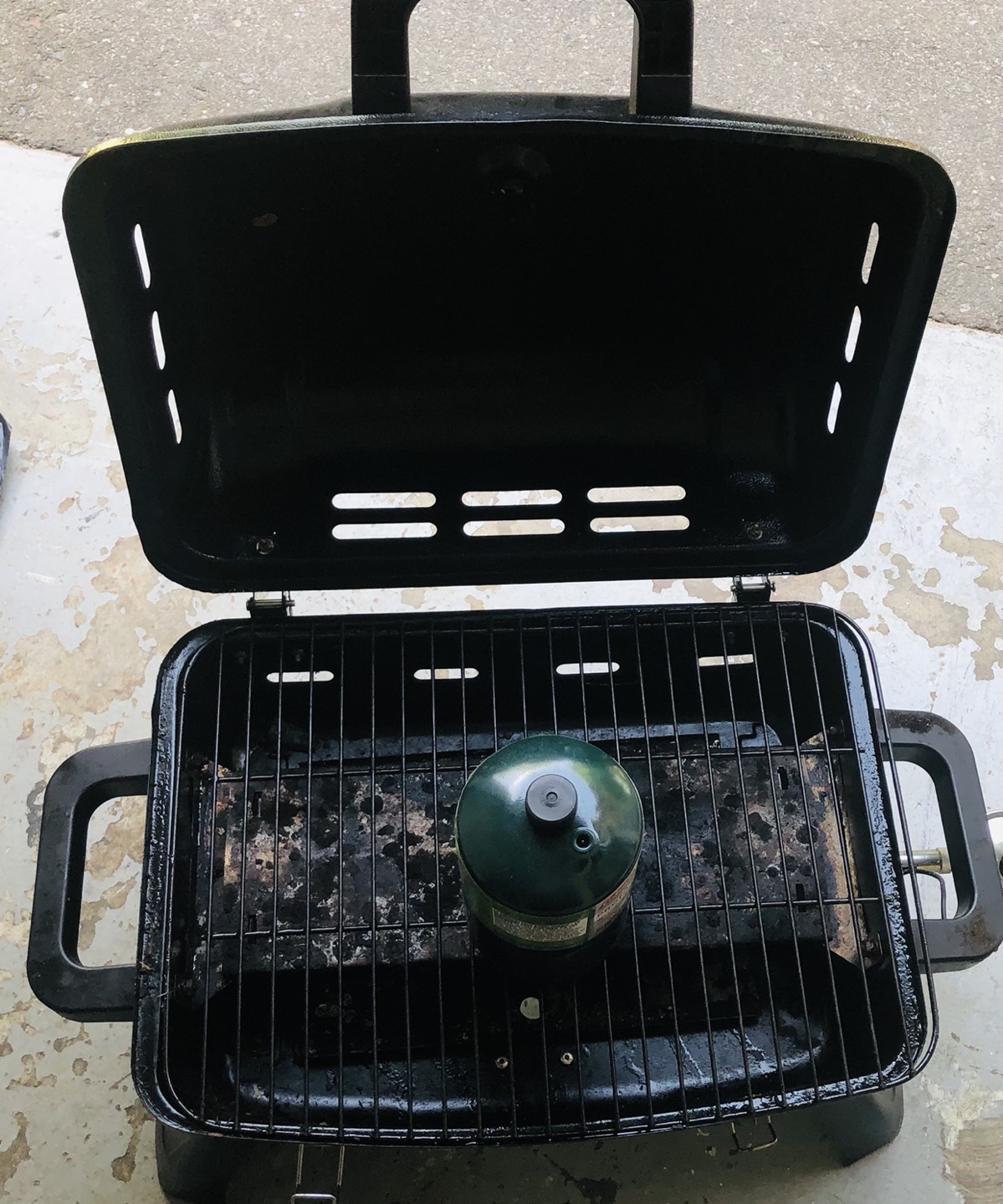 Portable Propane BBQ Grill with New Propane Can - photo 2