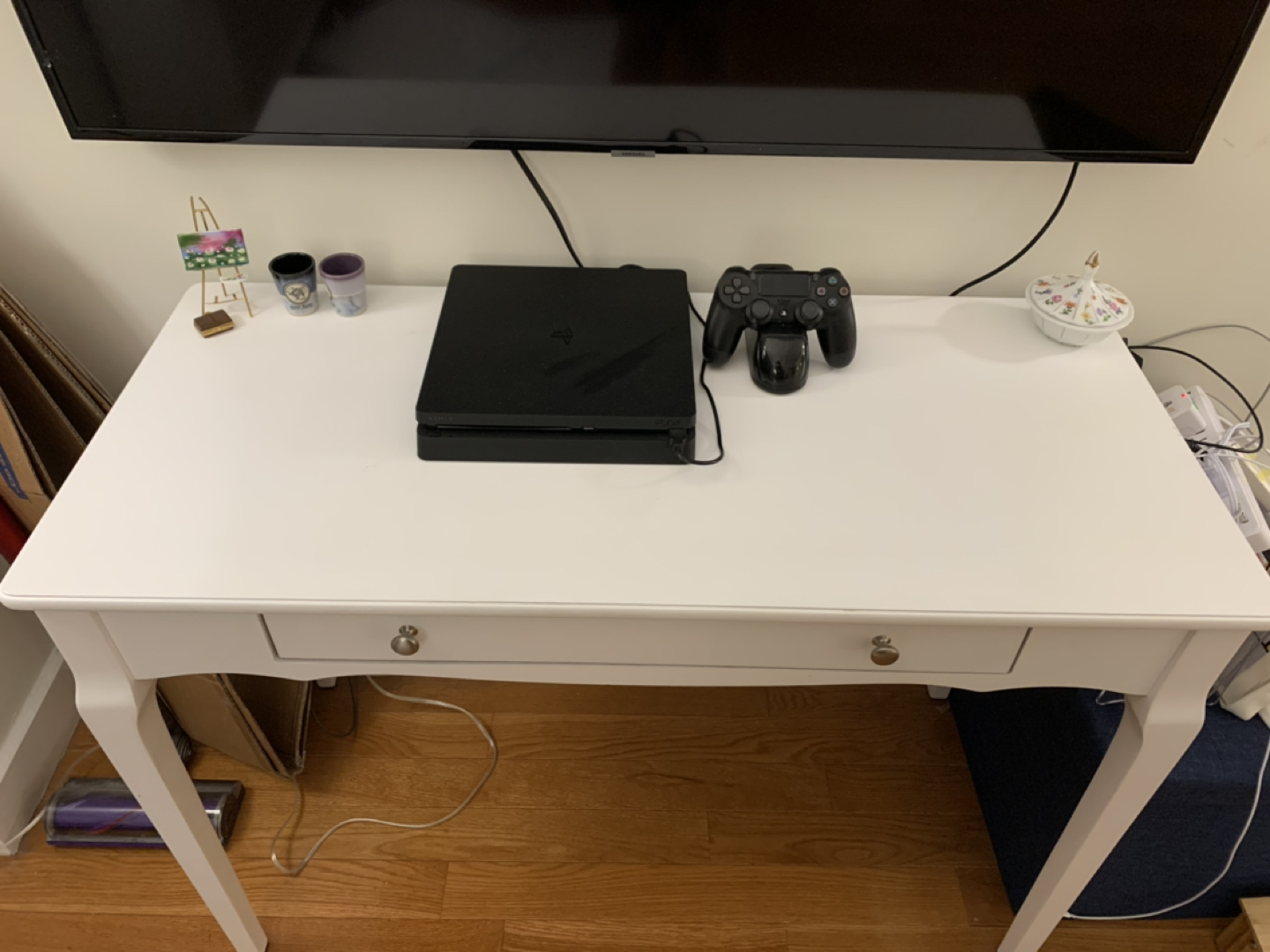 Writing desk / large end table - photo 2