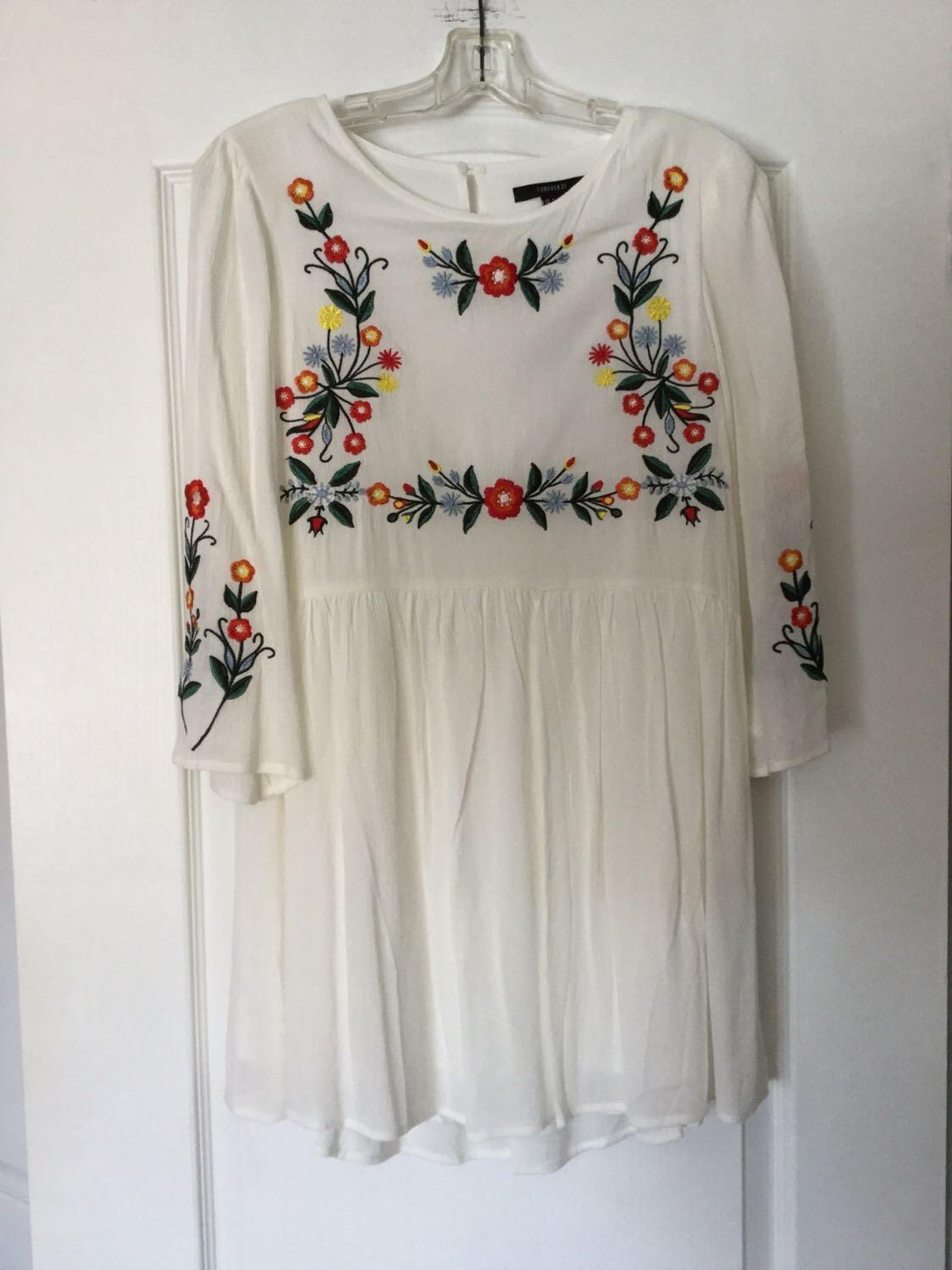 Forever 21 embroidered dress 👗  thumbnail