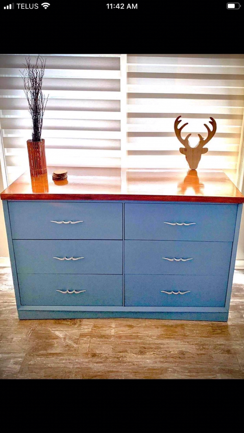 Dresser thumbnail