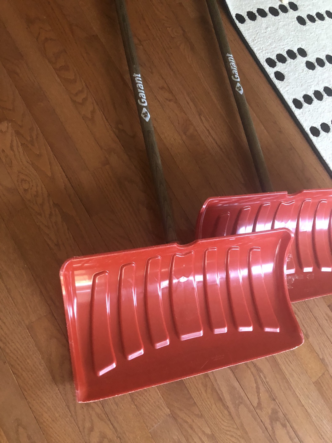Snow Shovel - photo 2