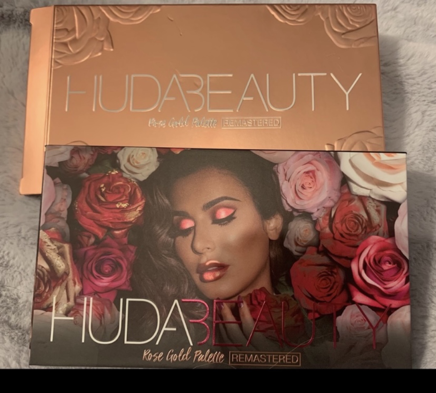 HUDA makeup palette  - photo 3