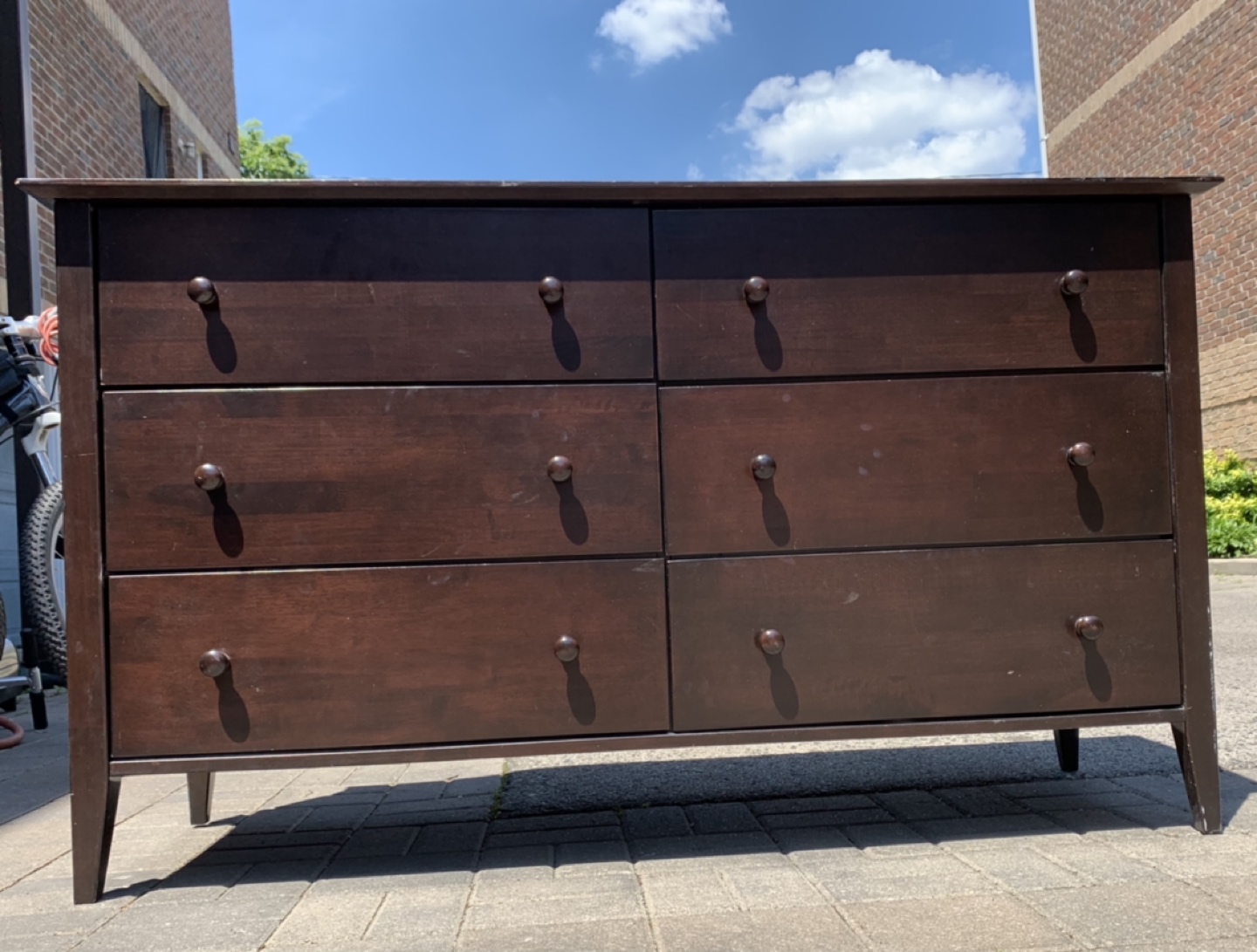 Dresser