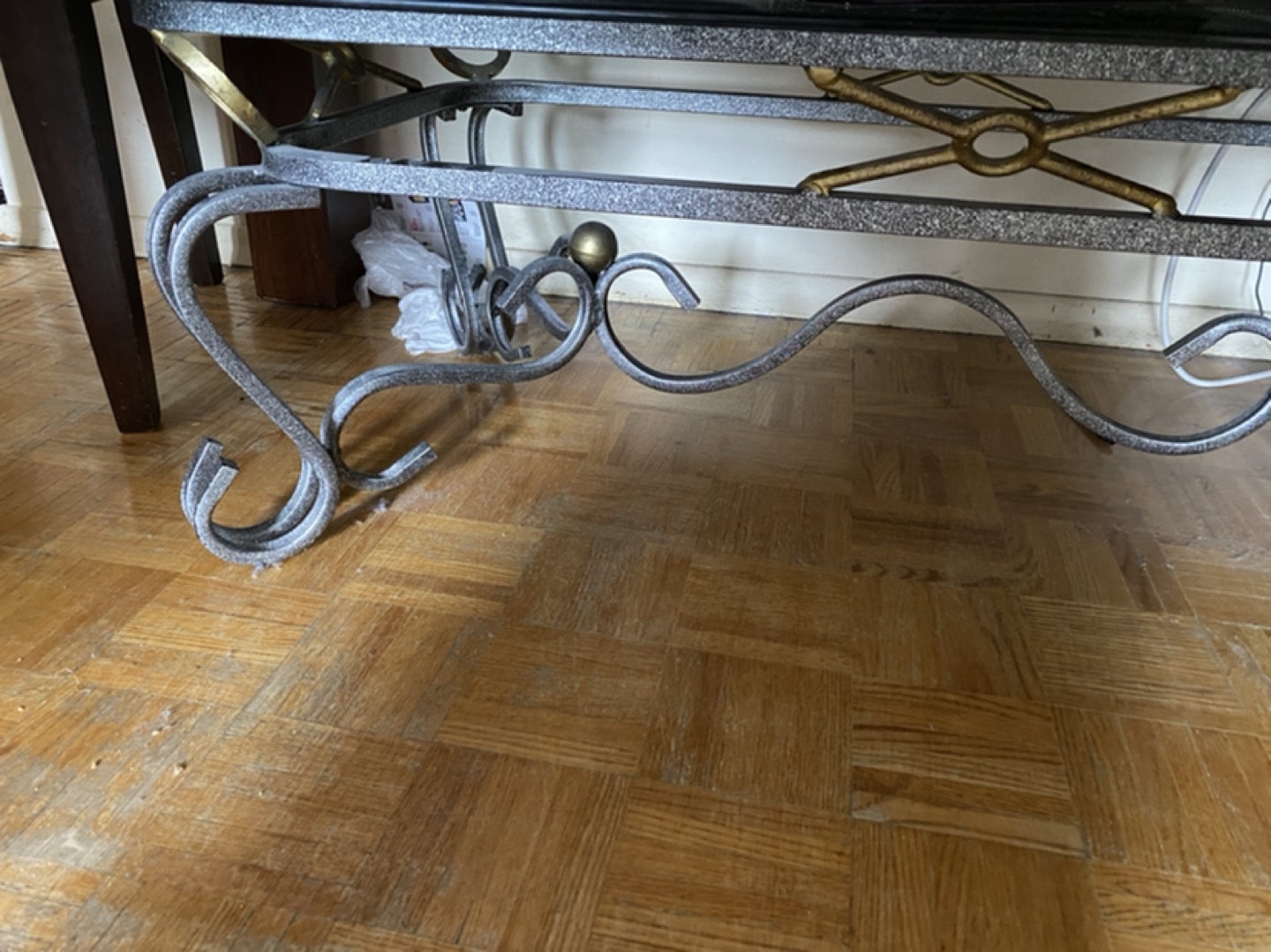 Coffee table  - photo 2