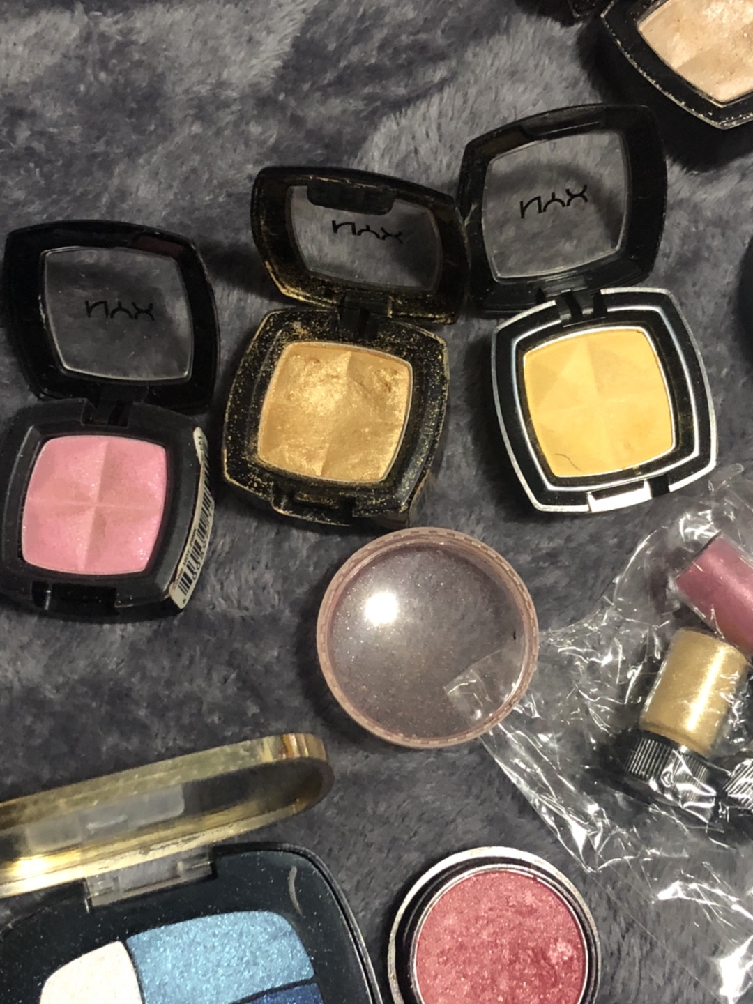 Make-Up & Guess Perfume $10. PickUp Eglinton-Mt.Pleasant  - photo 5