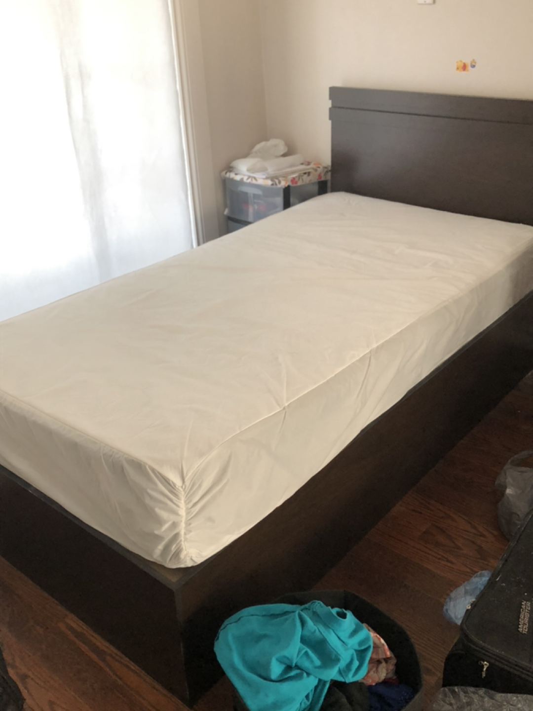 Beds and mattresses - Moving sale