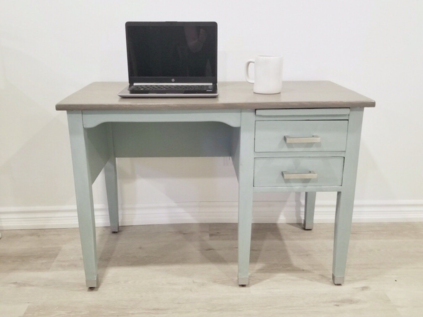 Small oak desk thumbnail