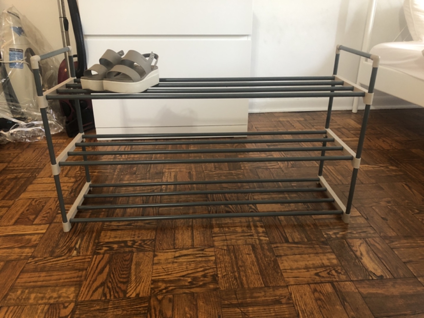 Plastic shoe rack
