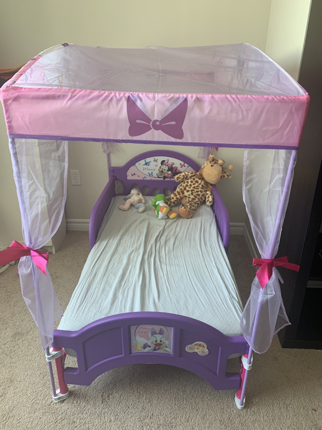 Toddler bed 