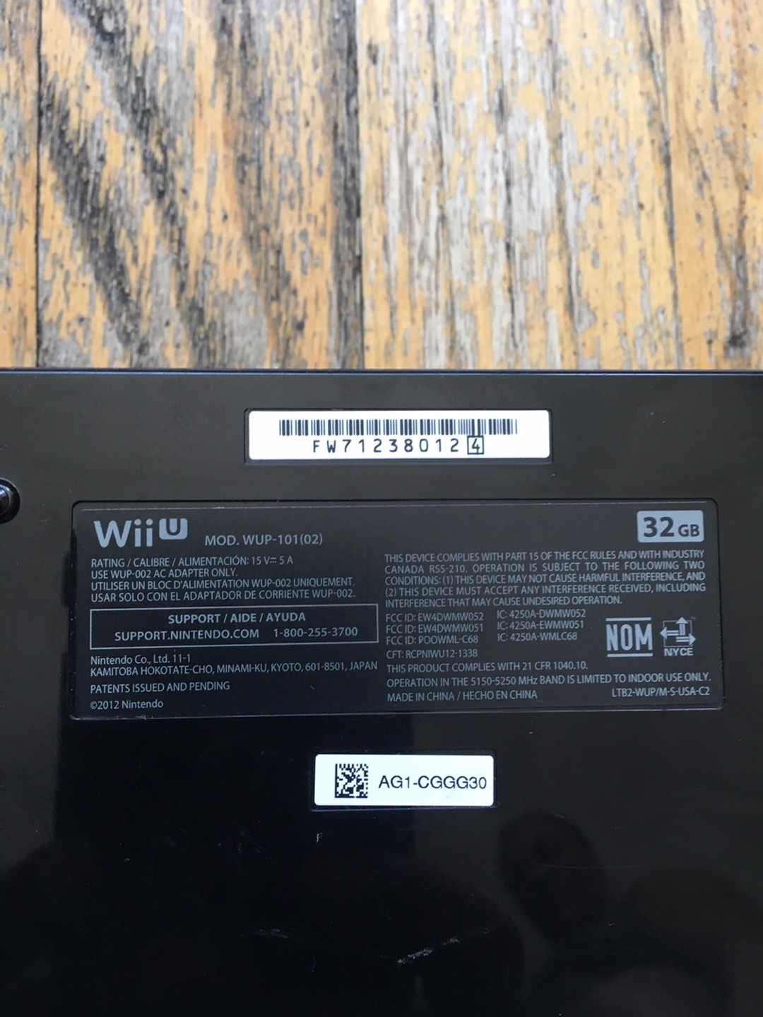Wii U console 32gb with power cord  - photo 3