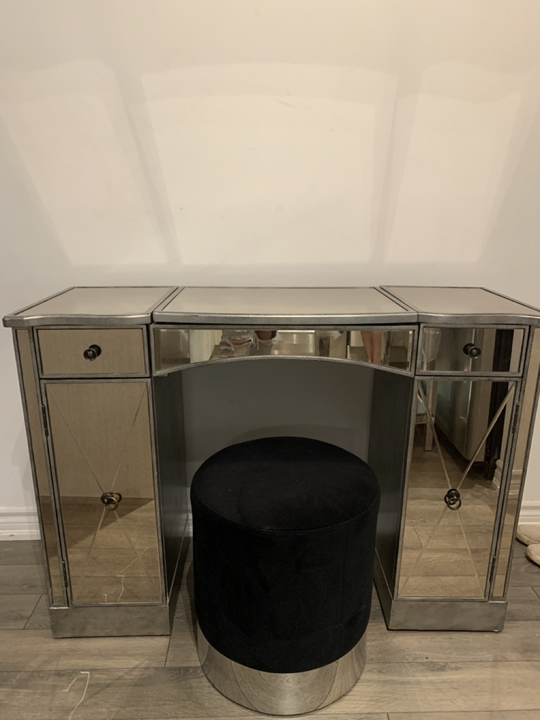 mirrored desk/vanity - photo 2