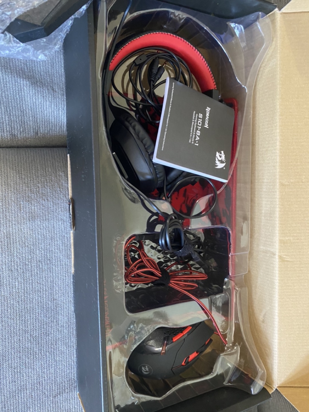 Redragon keyboard, mouse, headphone and mouse pad 4 in 1 - photo 4