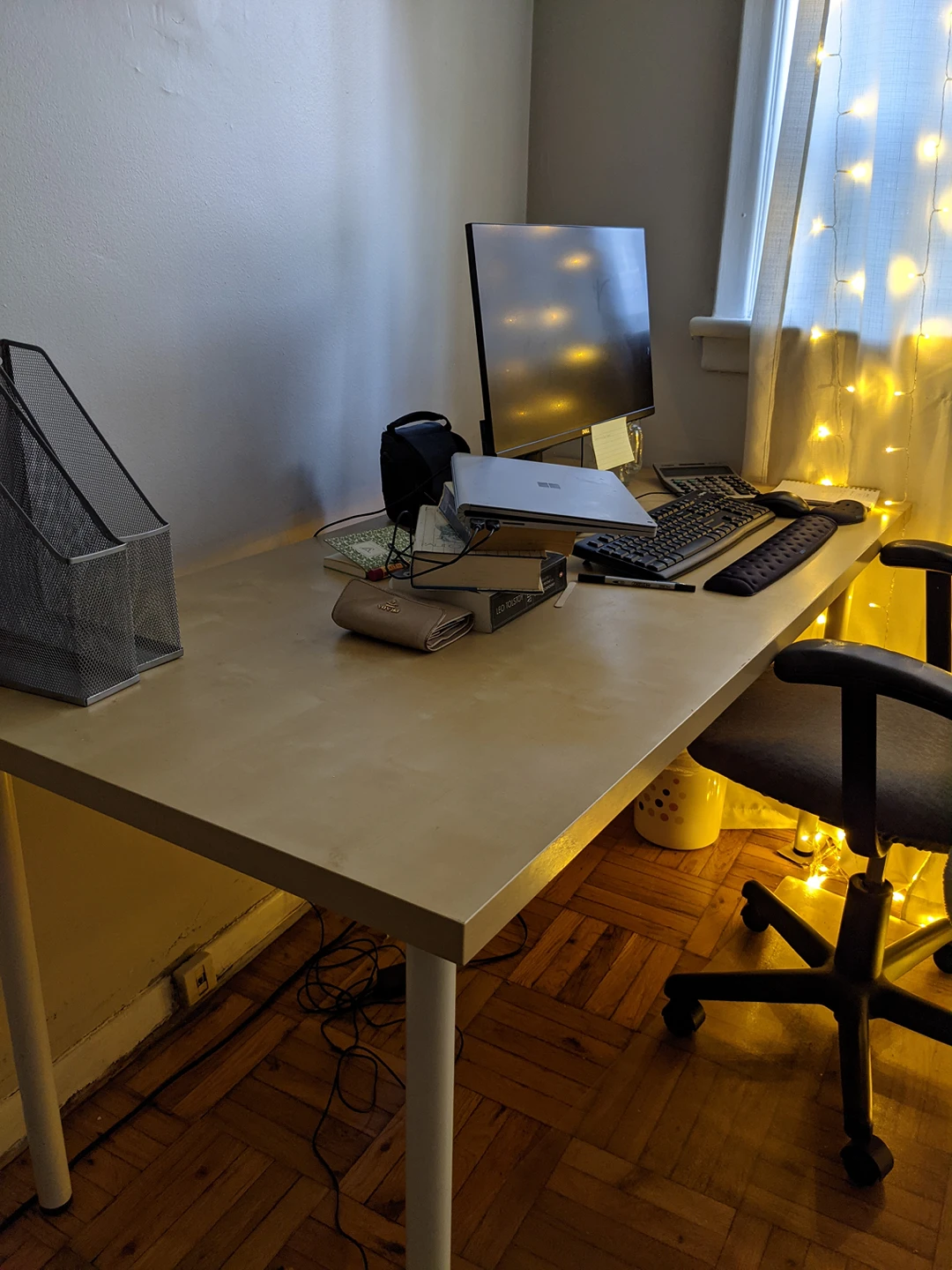 Ikea desk/table - photo 2
