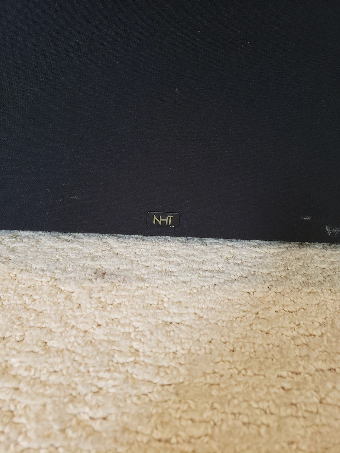 Base speaker NHT thumbnail