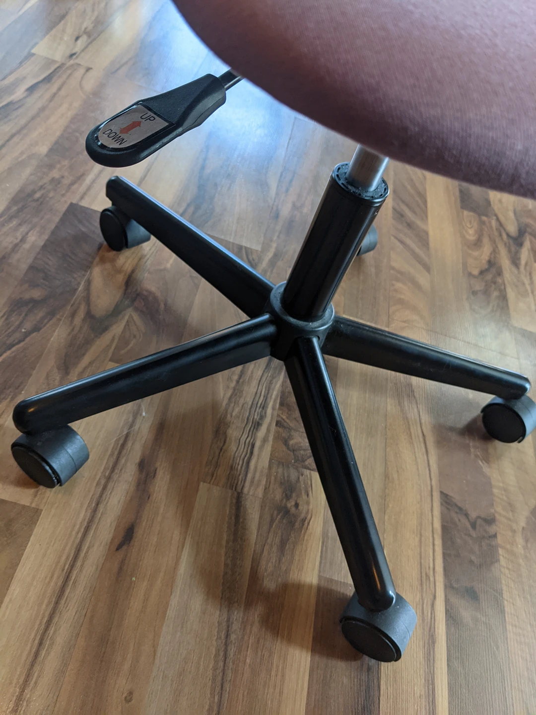simple office chair - photo 2